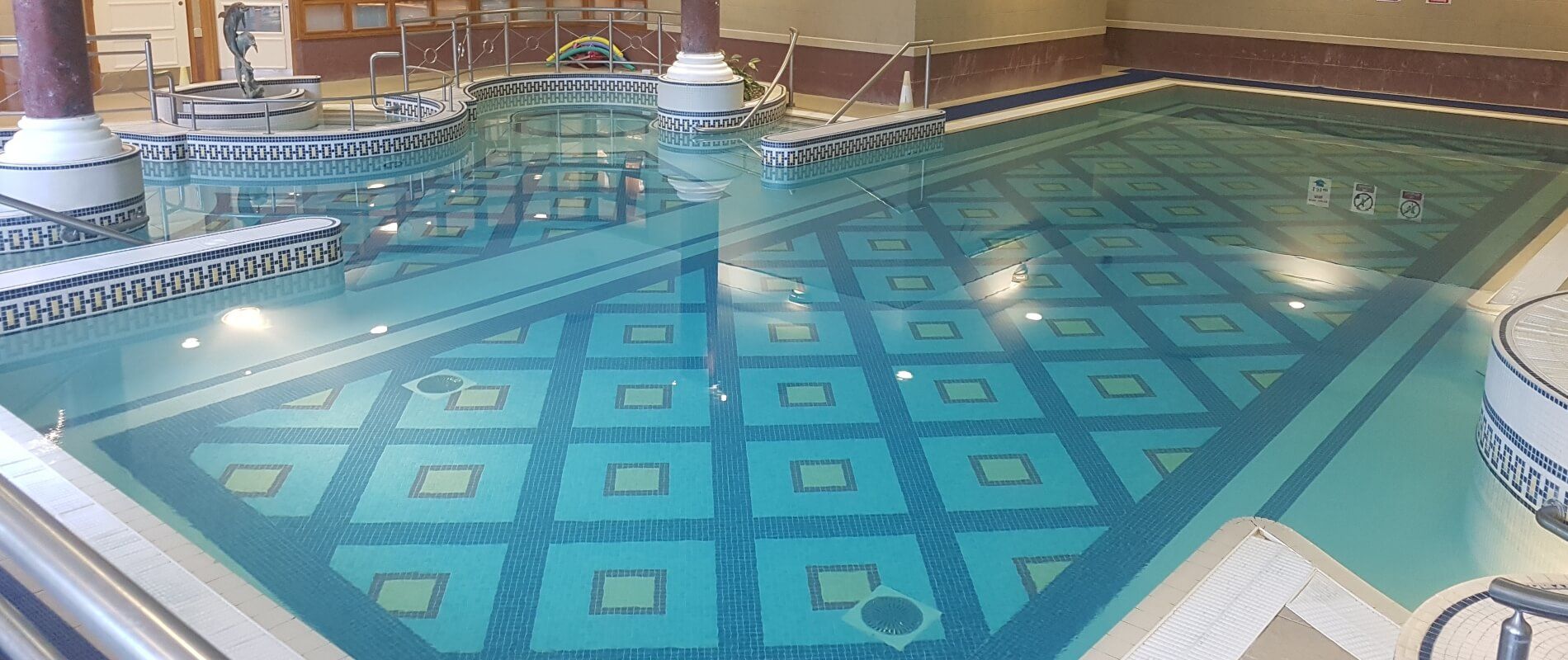 La Mon Country Club Swimming Pool banner